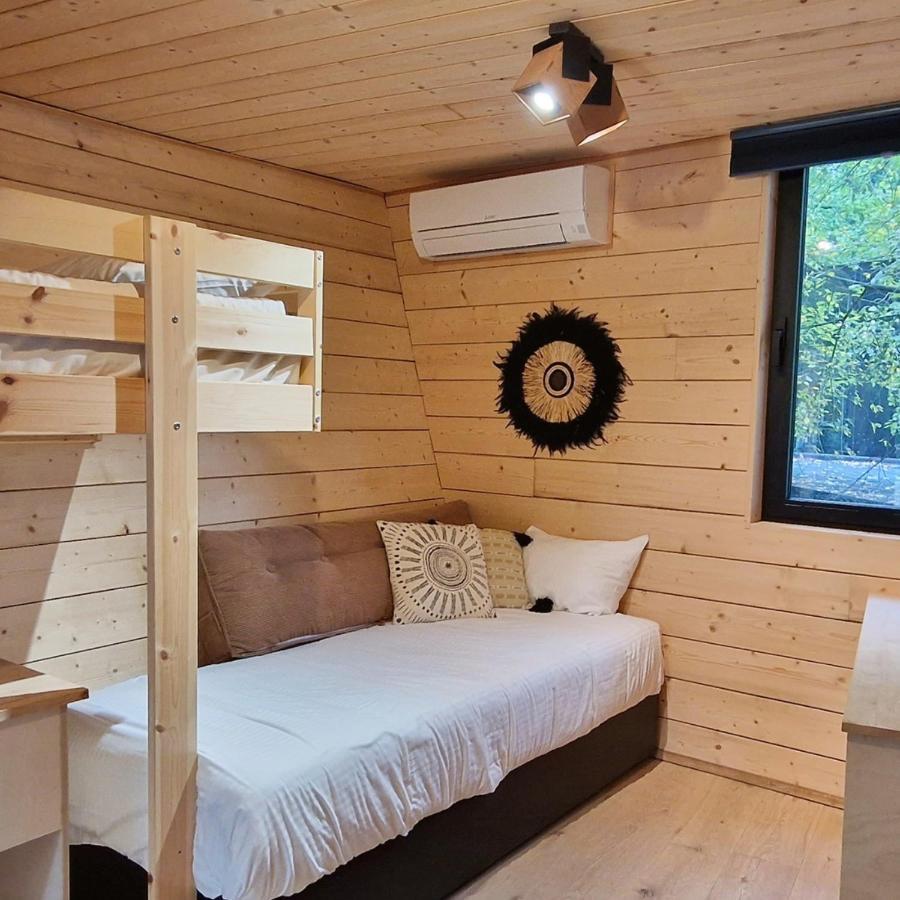 Utopia Village - Art & Nature Lodges Mons Kültér fotó
