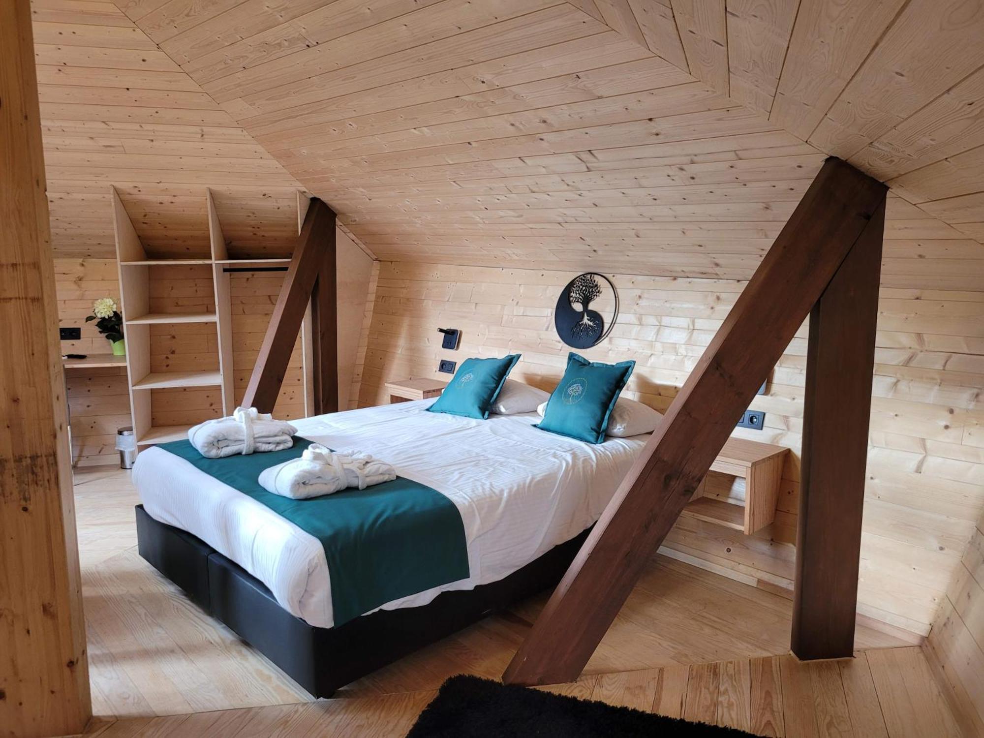 Utopia Village - Art & Nature Lodges Mons Kültér fotó
